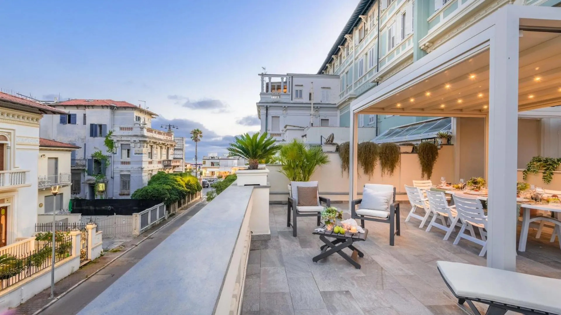 Gemma Imperiale 3 Bedrooms Apartment With Terrace In Viareggio 0*,  Italy