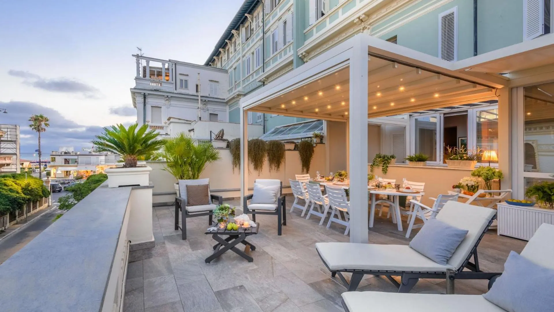 Gemma Imperiale 3 Bedrooms Apartment With Terrace In Viareggio 0*,  Italy